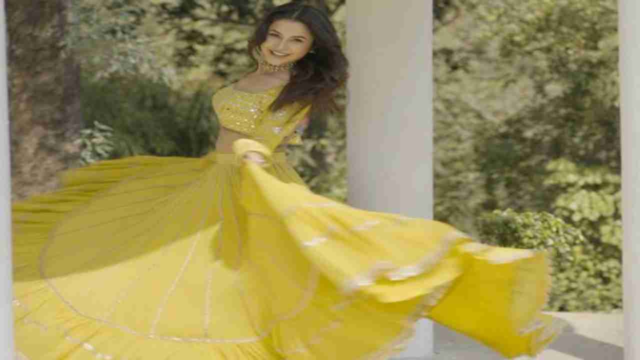 Shehnaaz Gill is a sight to behold in this yellow lehenga, see pictures