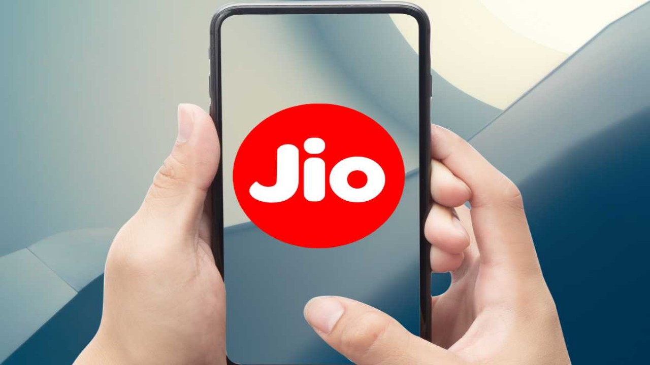 Reliance Jio service down in Mumbai