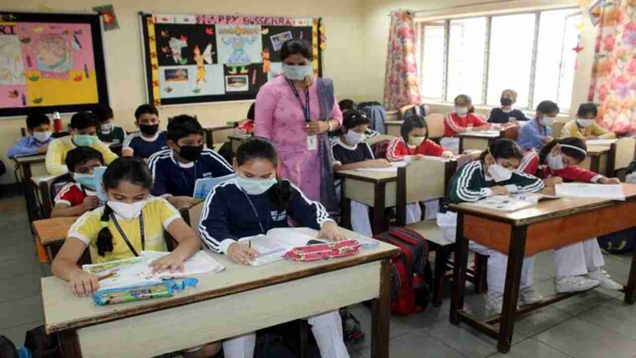 South Delhi Municipal Corporation issues order on dress code for schools, no religious attire in class