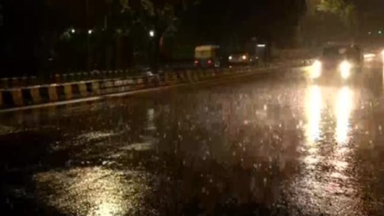 rainfall in in delhi