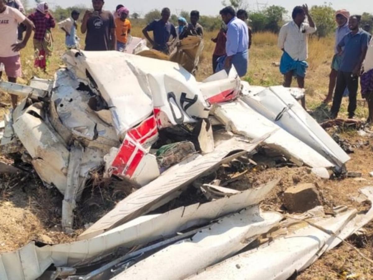 Trainer aircraft crashes in Nalgonda