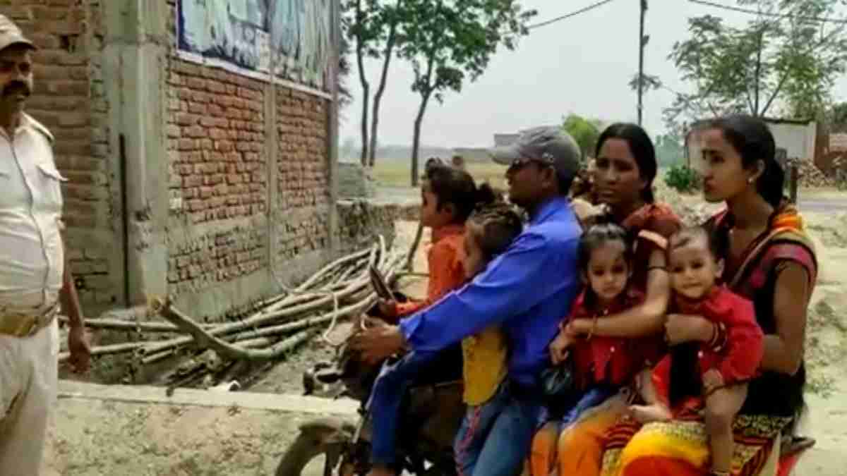Seven people on a bike in Bihar