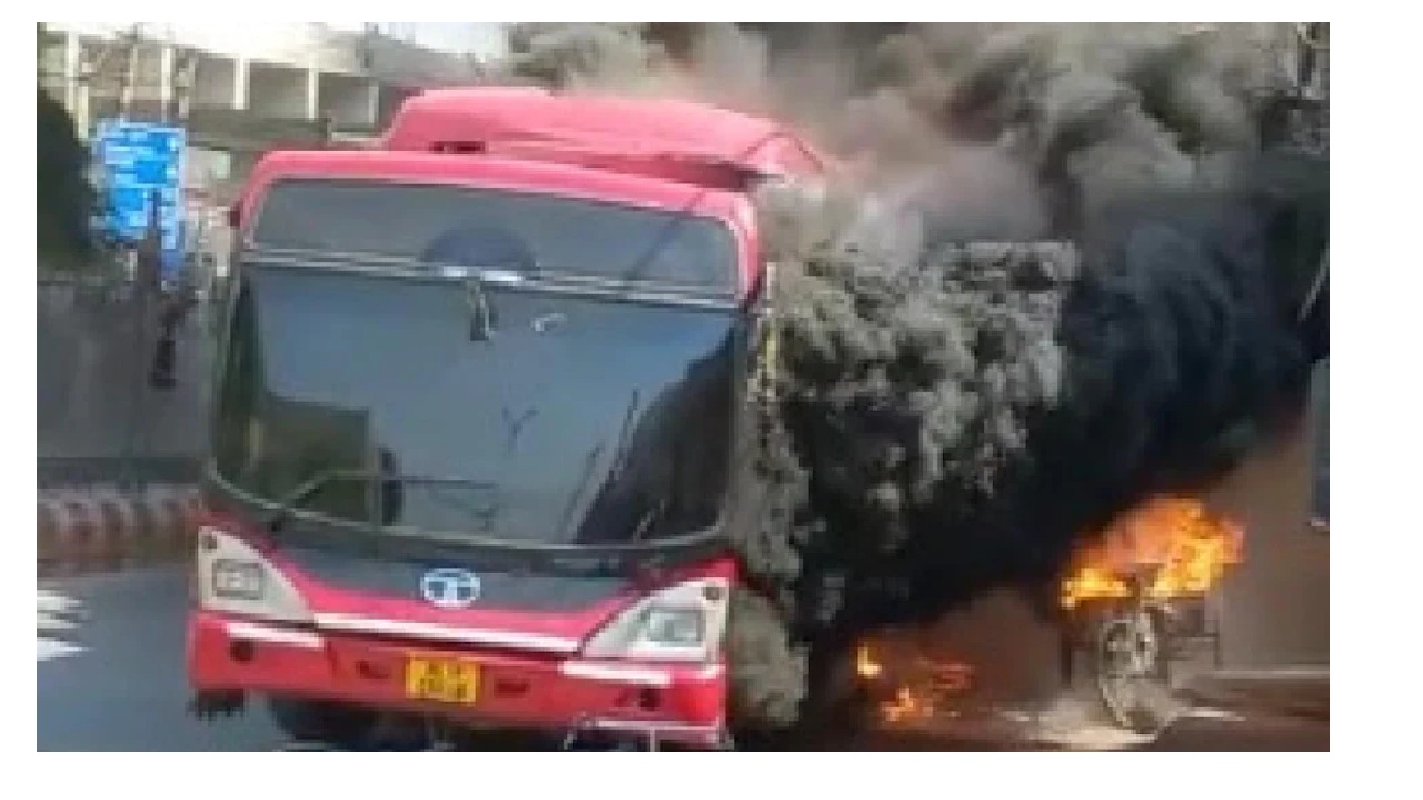 Delhi DTC AC bus catches fire