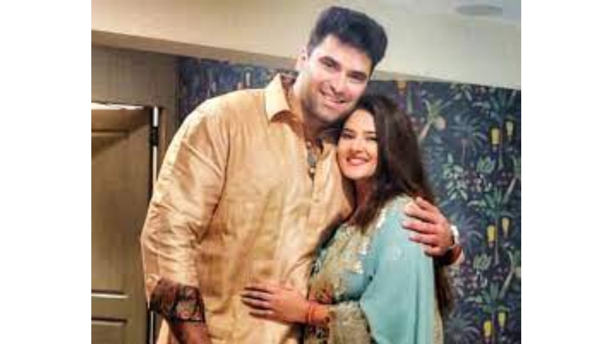 Popular actor Nikitin Dheer and his wife Kratika Sengar entered into a world of parenthood on May 12 as they both are blessed with a baby girl. The duo has shared an adorable post to announce a new start in their lives.