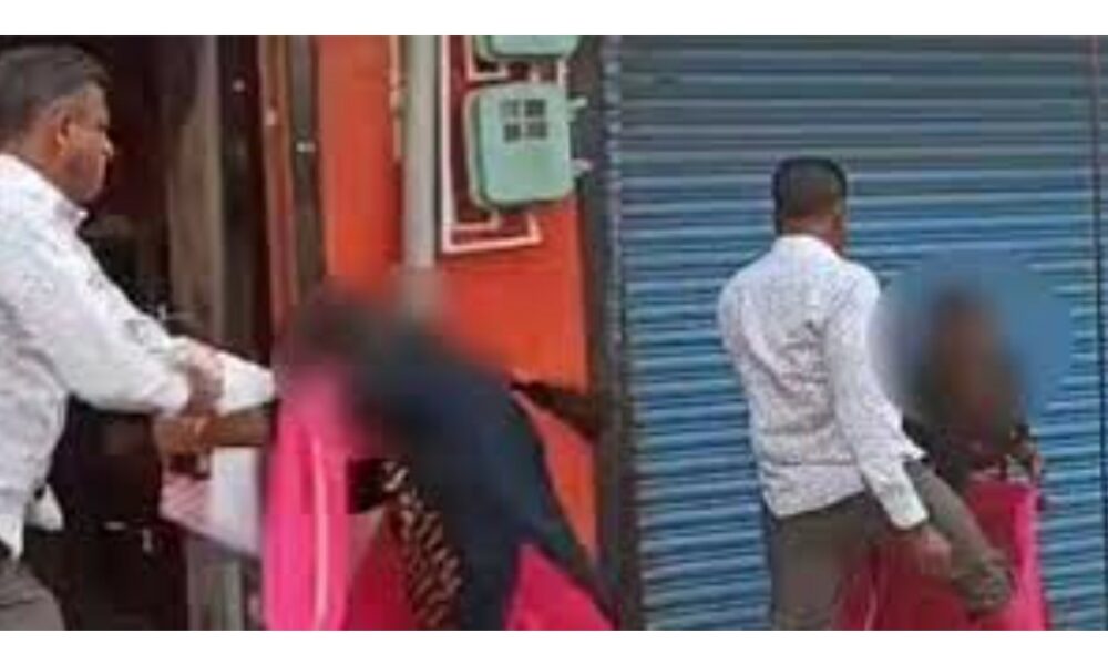 Man kicks woman in karnataka