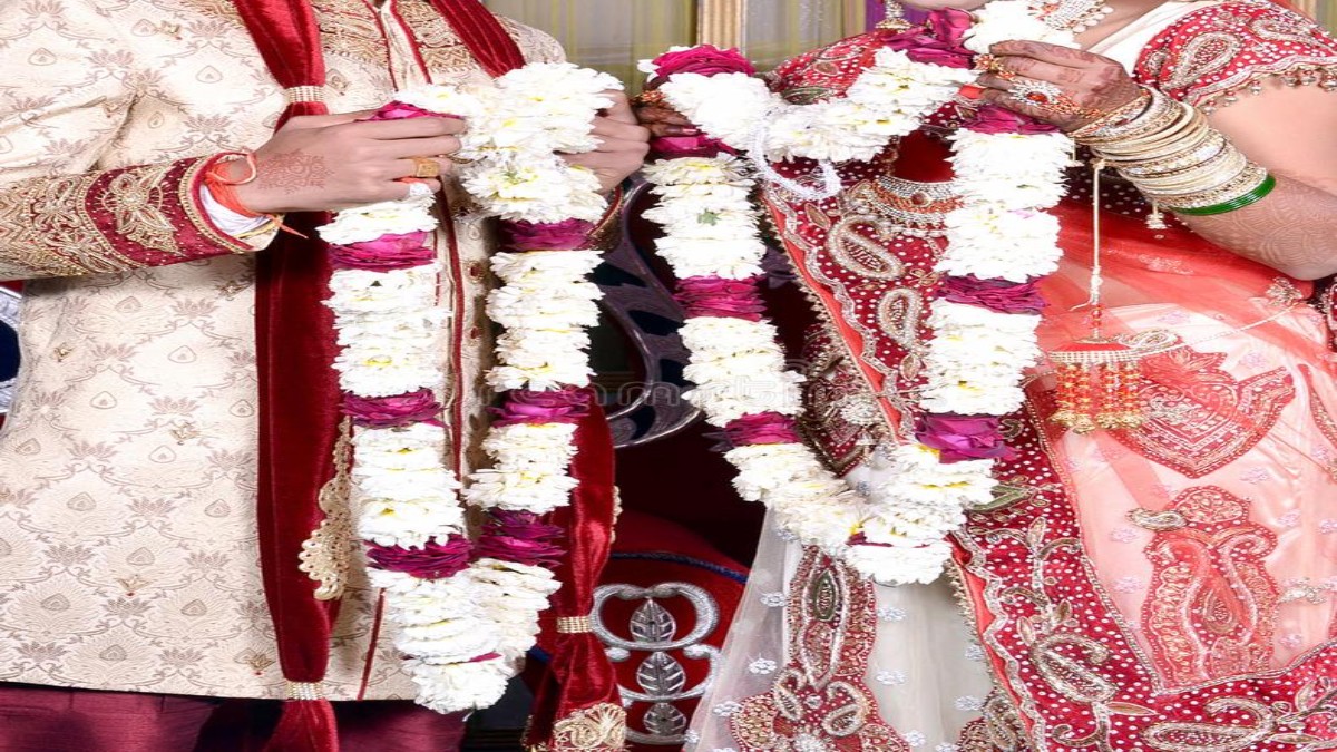 Bihari lover crashes girlfriend's wedding