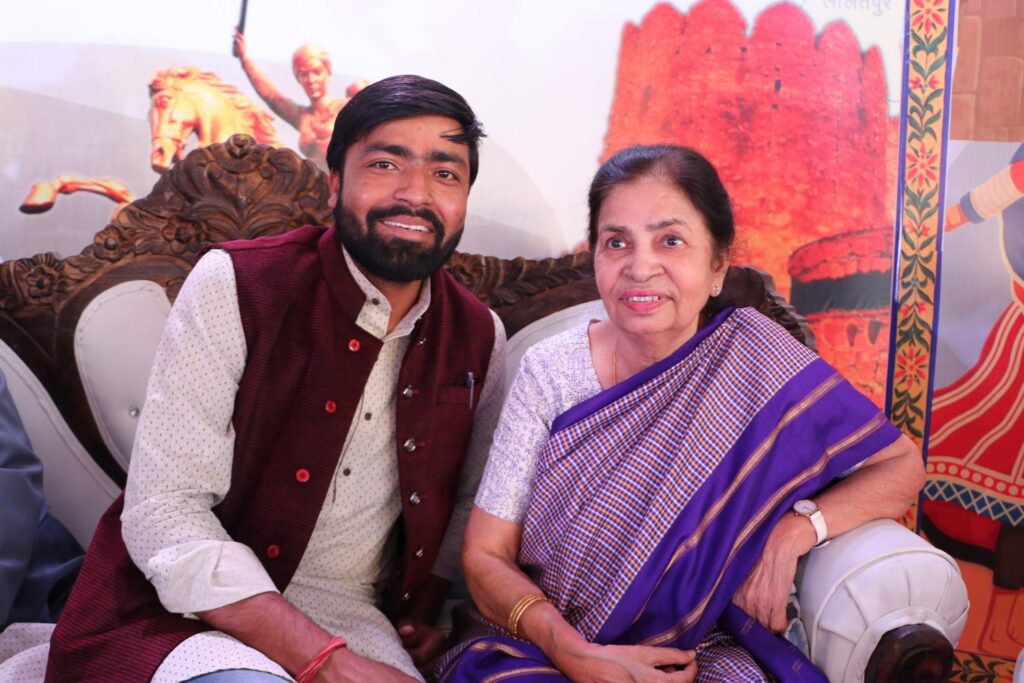 BLF founder-director Chandra Pratap Singh and eminent Hindi writer Maitreyi Pushpa