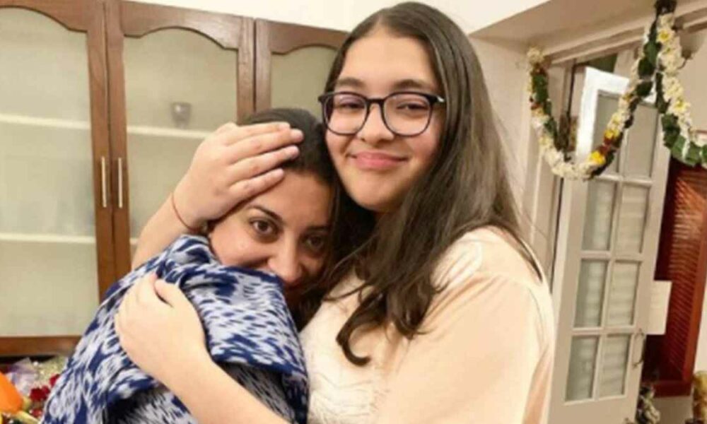 Smriti Irani and her daughter Zoish Irani