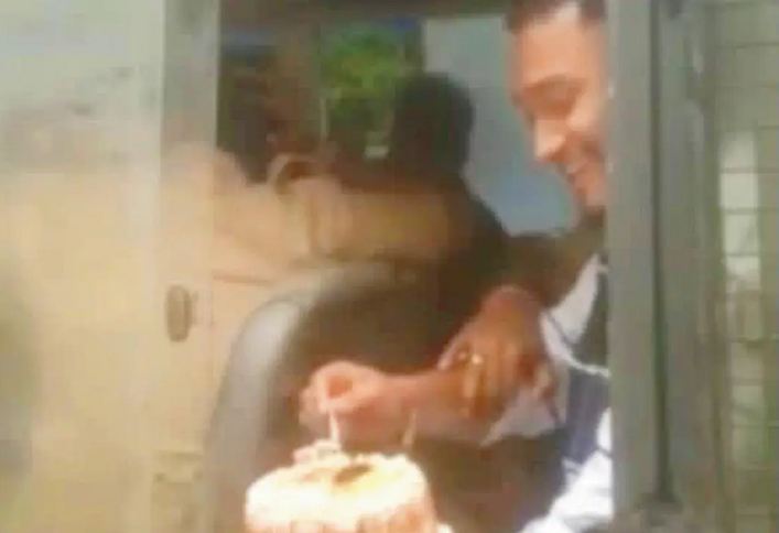 Undertrial prisoner cuts birthday cake