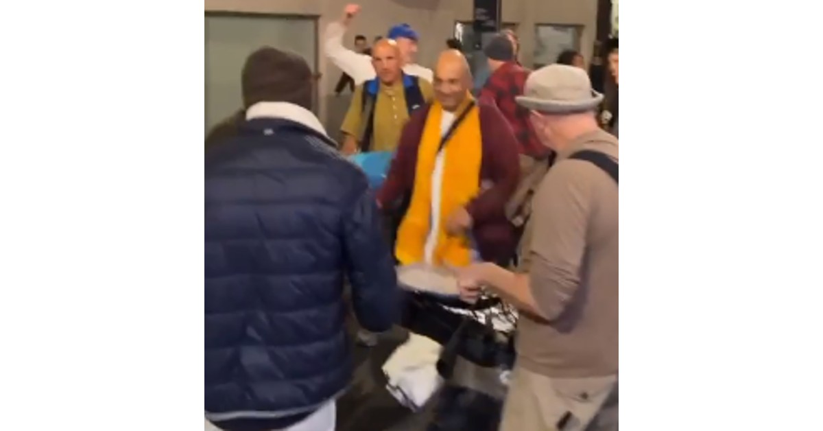 Video of foreigners grooving to Hare Rama Hare Krishna is a treat to watch