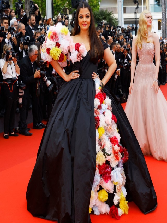 Steal the show like Aishwarya Rai Bachchan by wearing these gowns