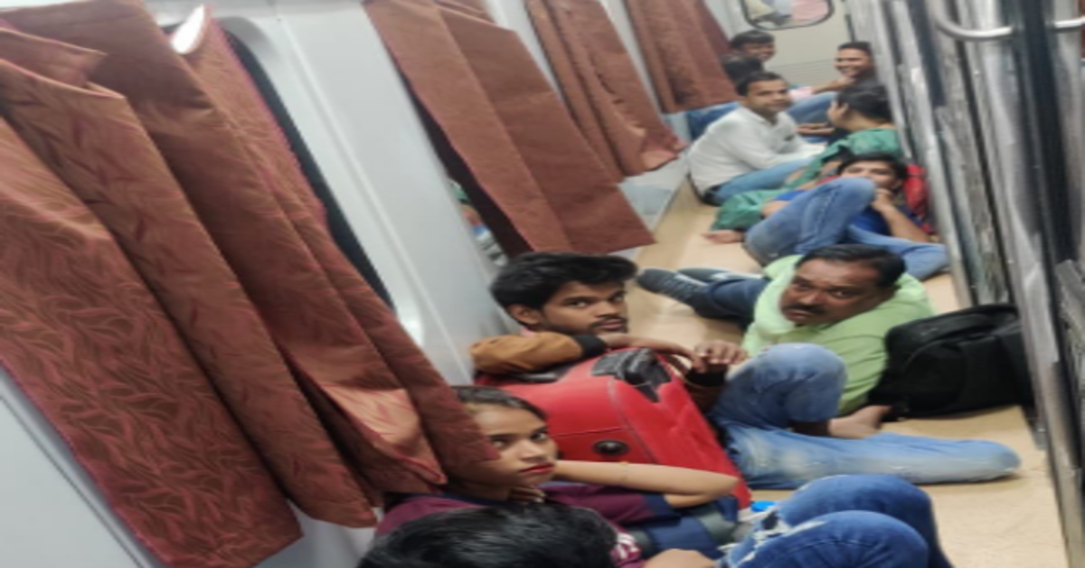 train overcrowded due to diwali  photos of people traveling on train’s floor go viral