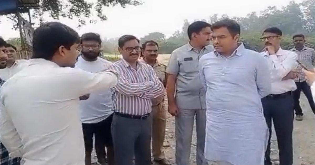 bjp leader parvesh verma clashes with yamuna ghat workers who call him out on his lies  video viral   watch