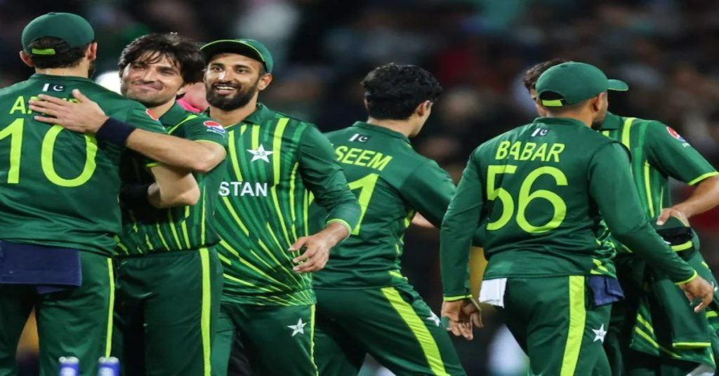 T20 World Cup 2022: Pakistan qualifies for semi-finals, defeats ...