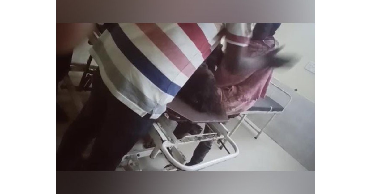 Drunk doctor beats up woman patient in Chhattisgarh's Korba hospital