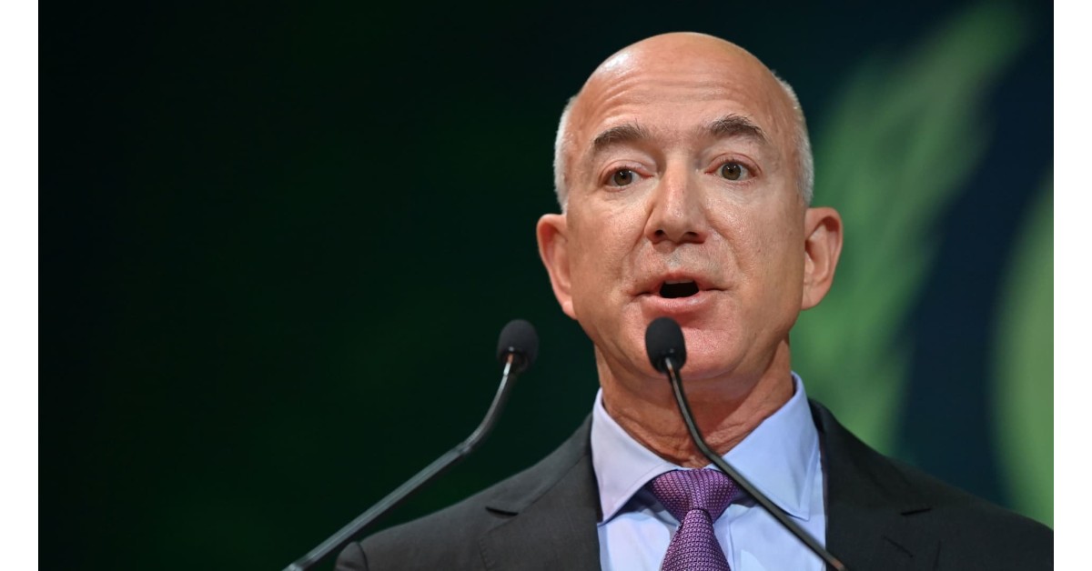 Jeff Bezos warns of recession, advises people to refrain from buying TV, fridge, cars during holiday season