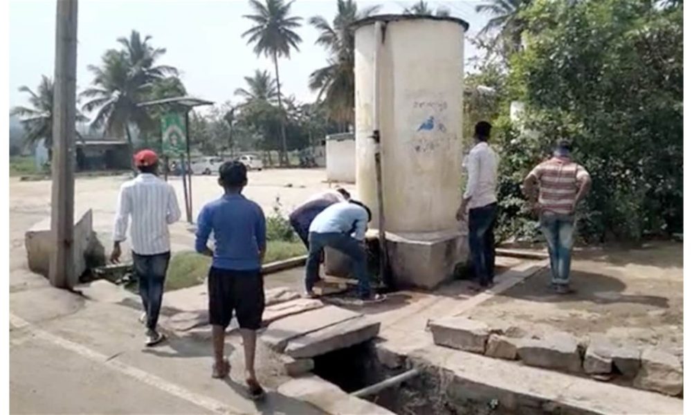 Karnataka villagers purify water tank with cow urine