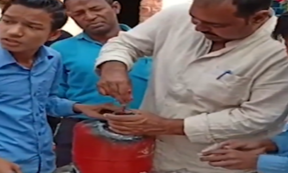 Bihar boy turns plastic into petrol