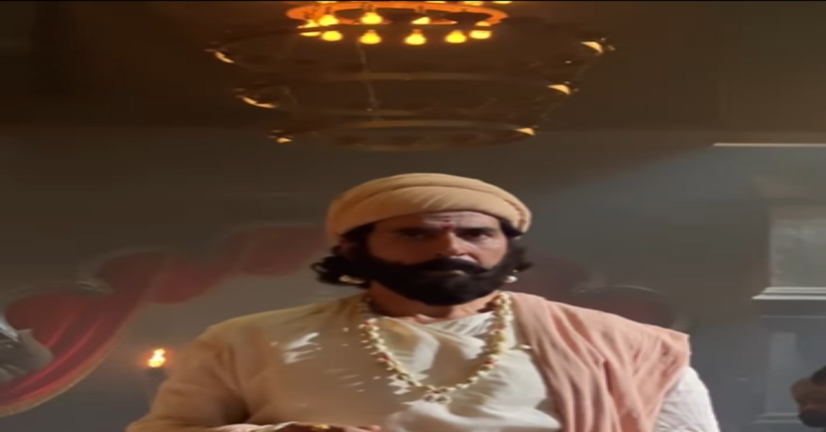 Prakash Raj’s dig on Akshay Kumar’s Chhatrapati Shivaji Maharaj look, asks, electric bulb kaise aa gaye?