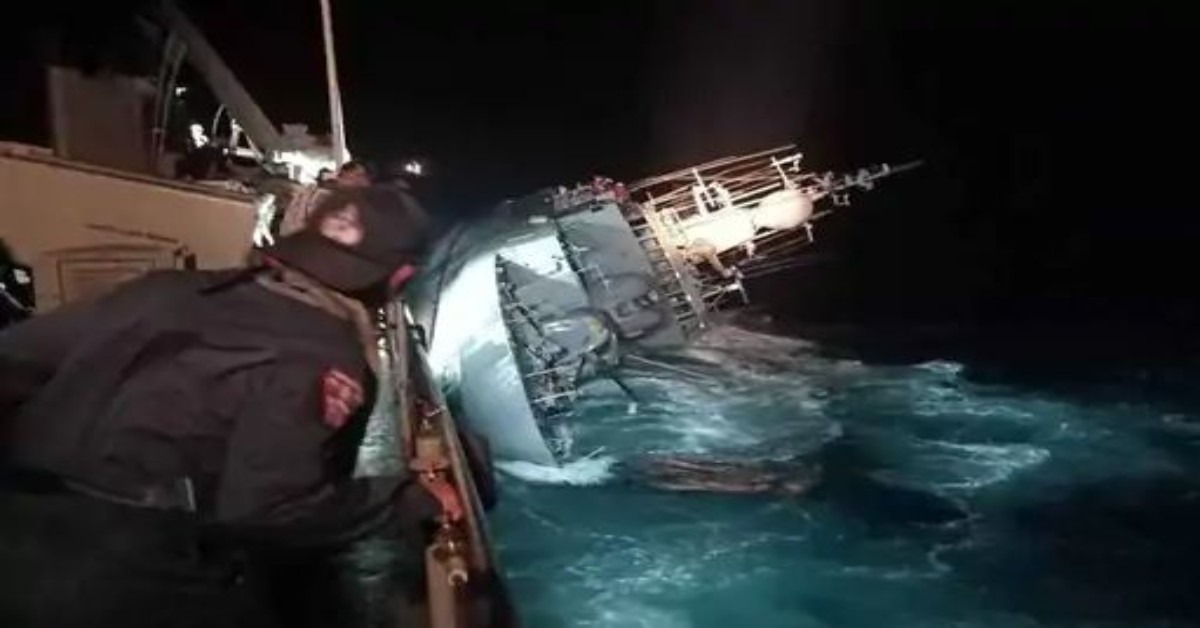 Thai Navy's warship sinks in Gulf of Thailand