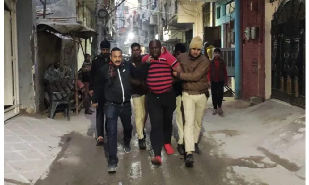 Around 100 African origins attack Delhi cops after 3 Nigerians detained for overstaying in Neb Sarai area