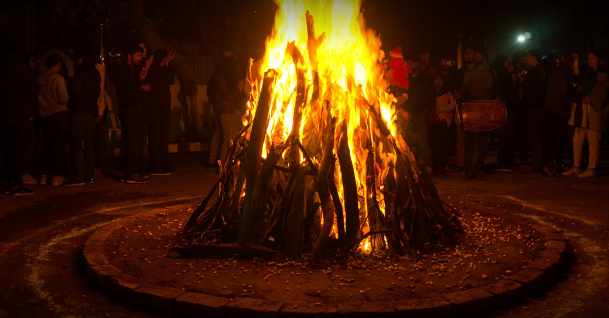 Lohri 2023: Best wishes, quotes to share with your friends and family