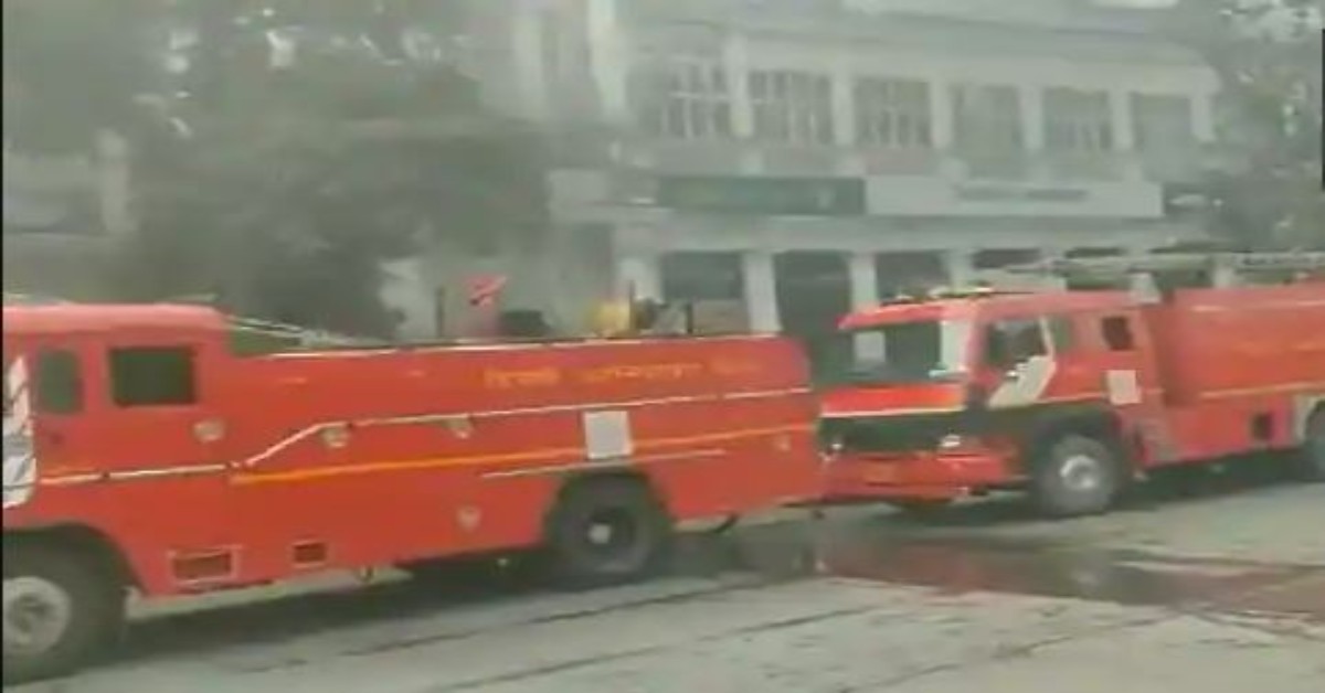 Delhi: Fire breaks out at a hotel in Connaught Place, 6 fire tenders rush to spot | WATCH