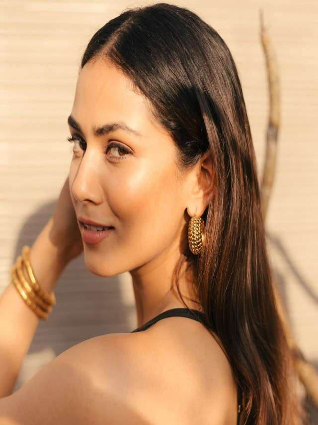 Mira Kapoor and her love for sun kissed photos