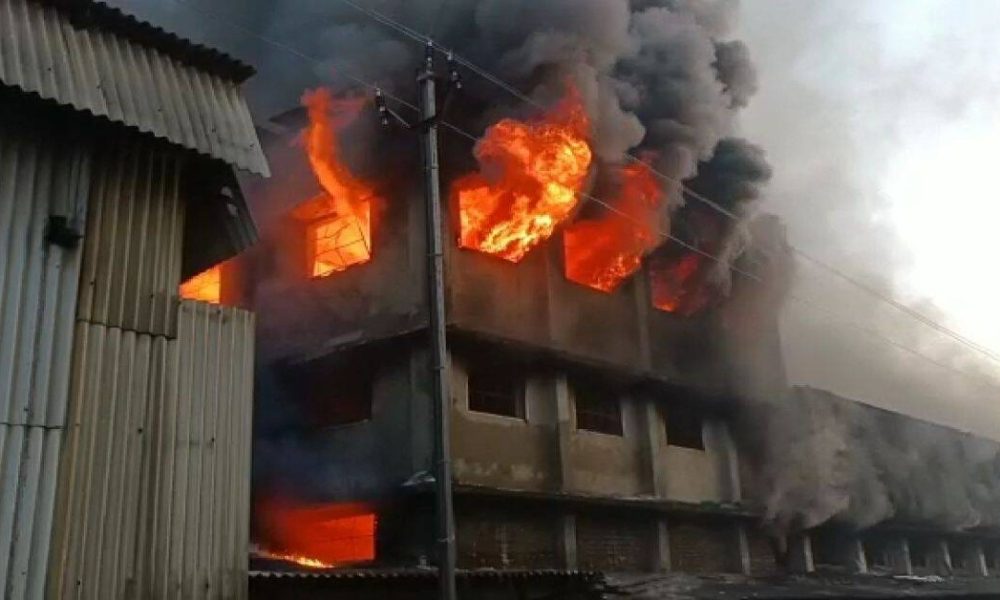 Tamil Nadu: Fire breaks out in firecracker factory, 1 woman killed, several injured