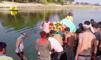 Men drown in River