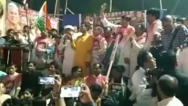 stage collapses during protest in Chhattisgarh