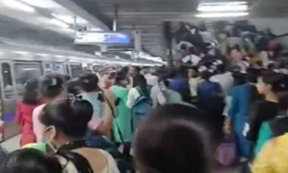 Delhi Metro: Yellow line services delayed
