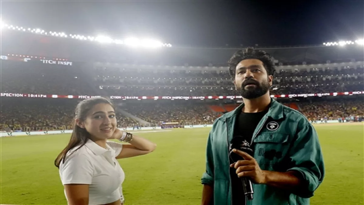 Vicky Kaushal, Sara Ali Khan exhilarated at stadium as Chennai Super Kings clinches victory, video viral; watch