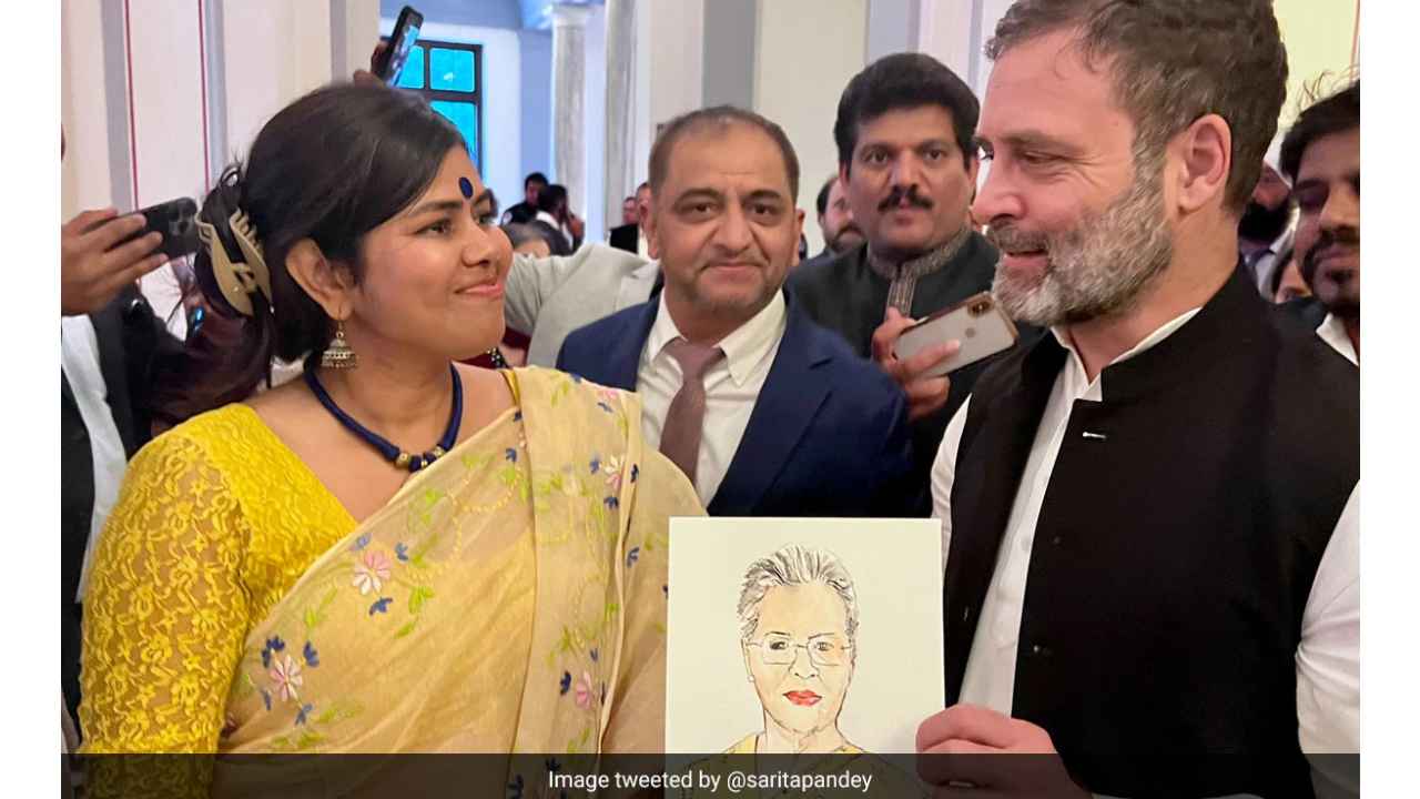 Artist gifts painting of former Congress President Sonia Gandhi to Rahul Gandhi in US, Twitter praises