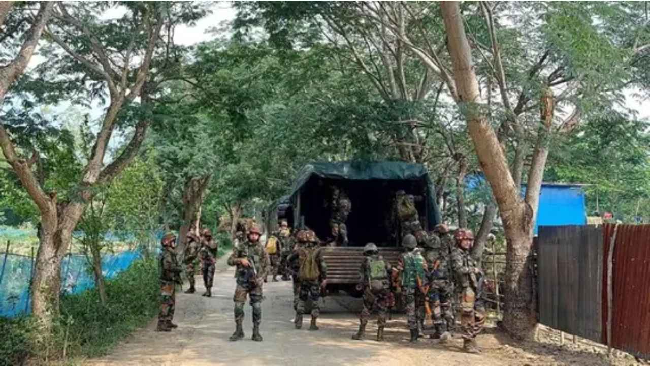 Manipur: Indian Army forced to let go of 12 KYKL millitants as, women led mob prevents Combing operation