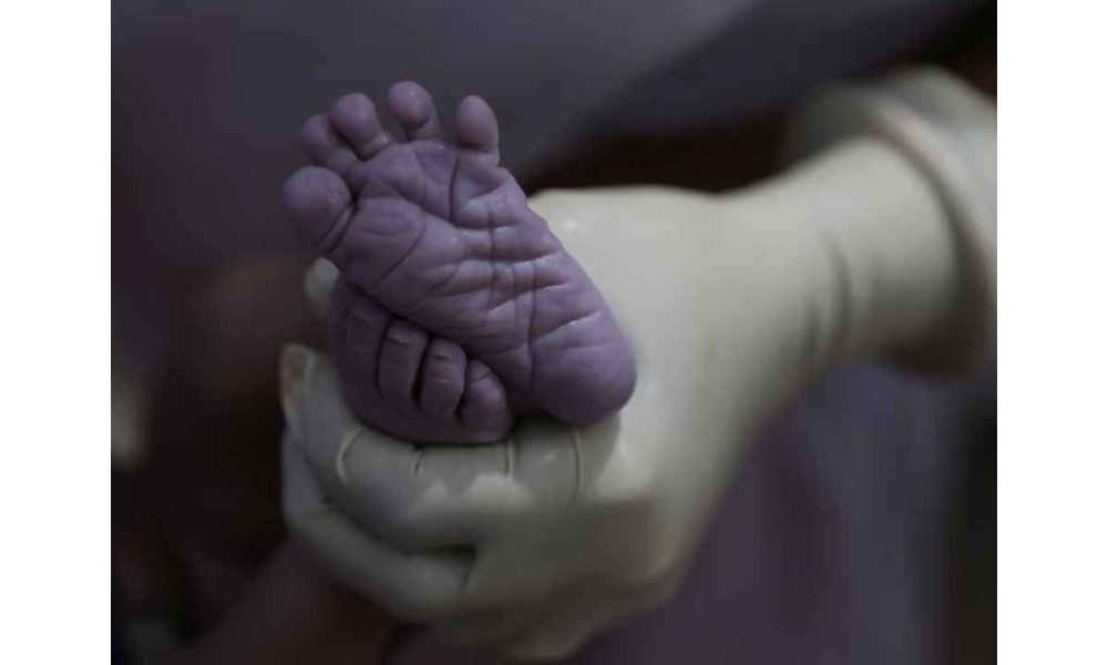 Gurugram: Woman delivers baby outside the maternity ward of civil hospital after being denied admission