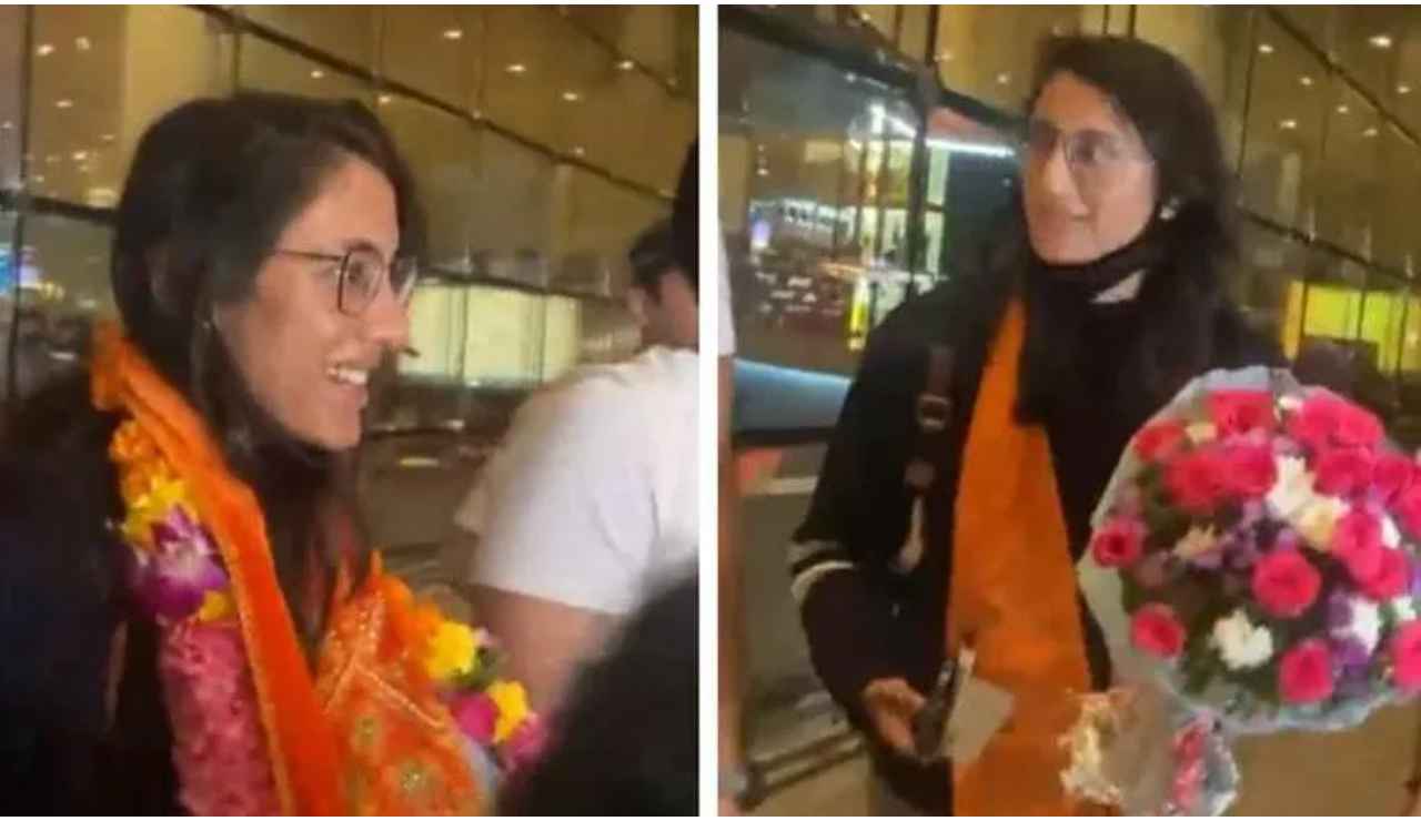 Watch: Smriti Mandhana gets warm welcome after winning gold medal in 19th Asian Games