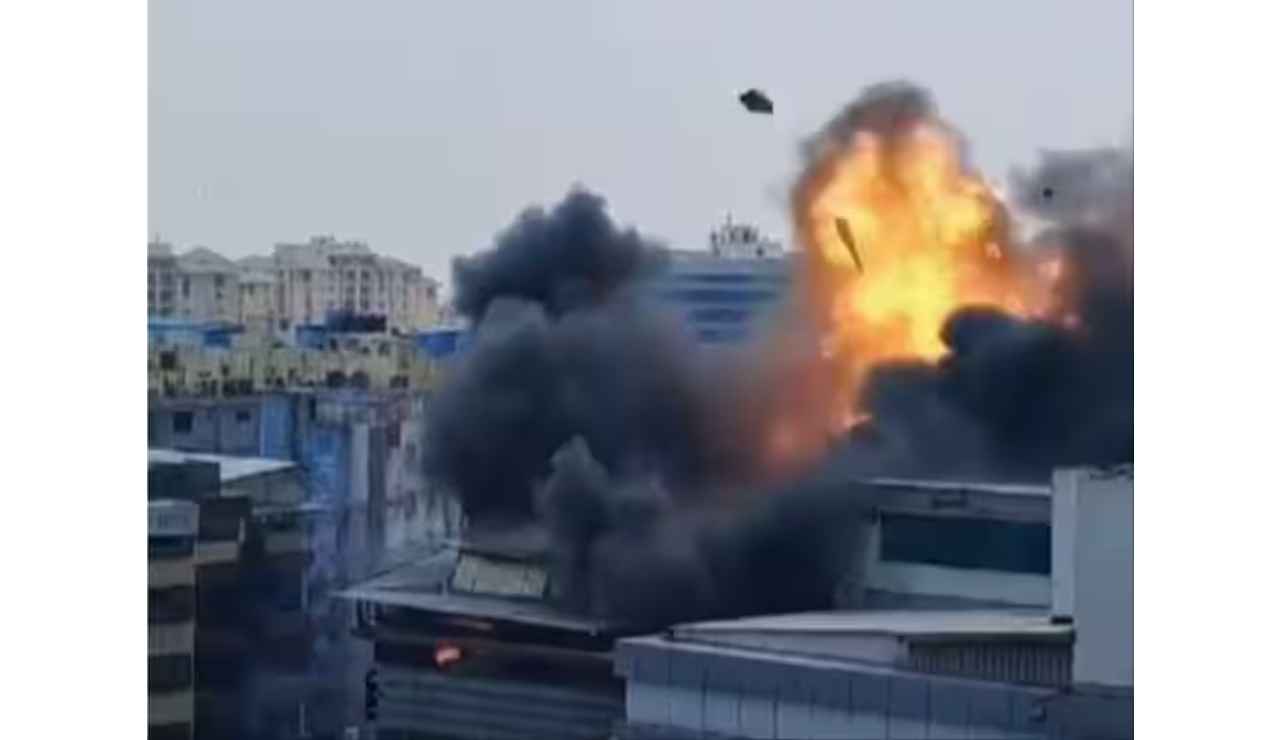 Watch: Fire breaks out at Koramangala café in Bengaluru, man jumps from top floor, video goes viral