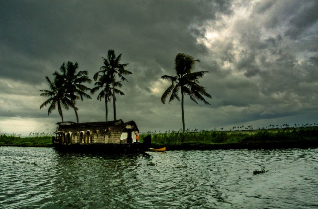 Monsoon has reached in Kerala12 people killed in a cyclone in Bihar