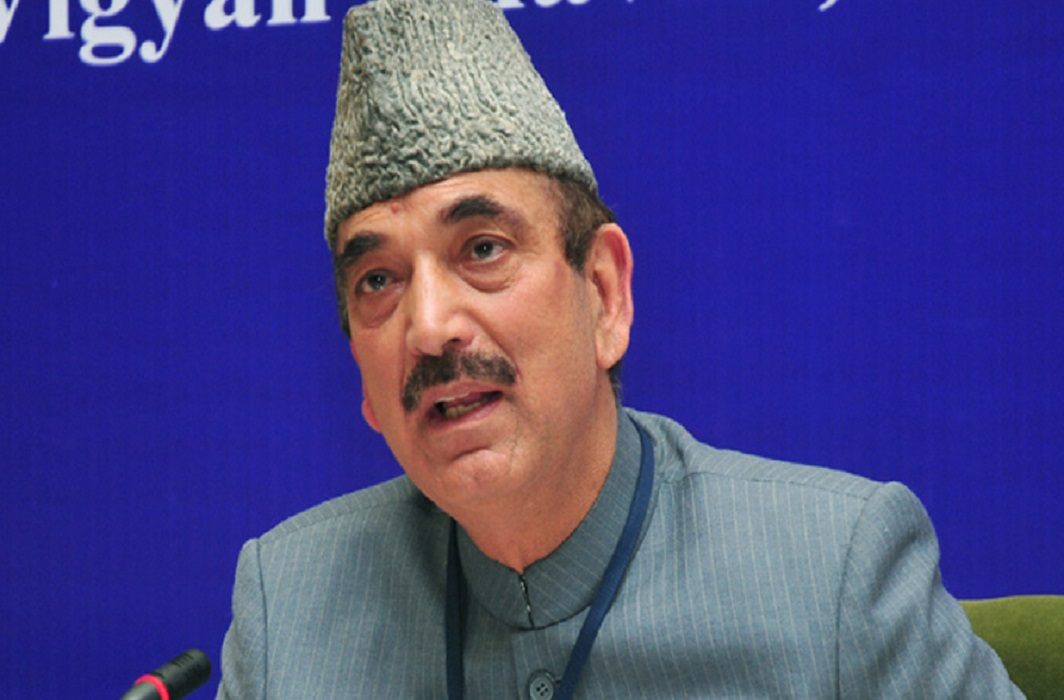 APN News Live Updates: वरिष्ठ पत्रकार Vinod Dua का निधन, पढ़ें अभी तक की सभी बड़ी खबरें 4 Ghulam Nabi Azad