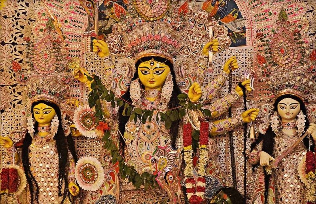 Navratri 2021: आज महाष्टमी महागौरी की होती है पूजा, जानें पूजन विधि और मंत्र 1 MAA DURGA