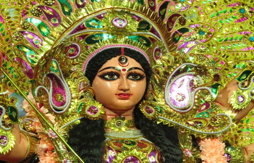दुर्गापूजा विशेष:कन्या पूजन के क्या हैं महत्व ?, पढ़े यहां 1 DURGA POOJA 1
