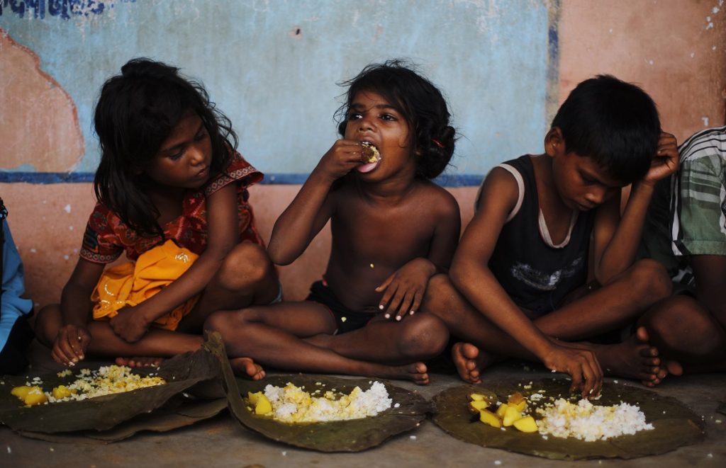 इसलिए हर साल मनाया जाता है वर्ल्ड फूड डे, भारत में रोजाना 40% खाना होता है बर्बाद 3 FOOD