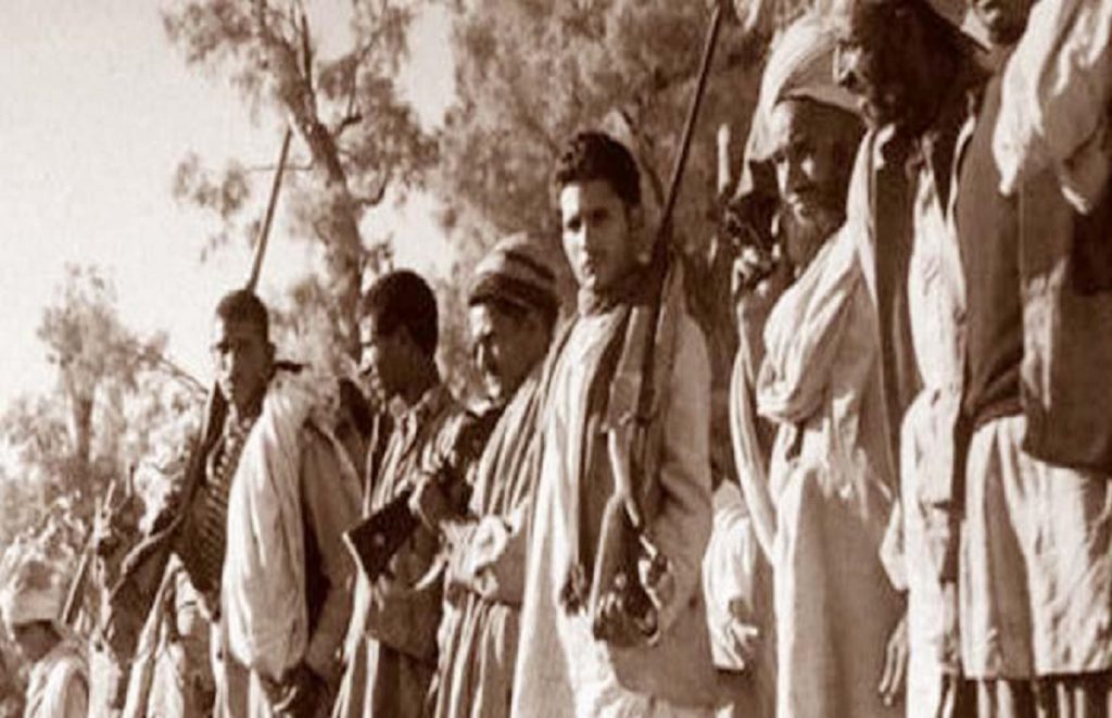 आजादी के बाद पहली बार घाटी में मना "Black Day" जानिए क्यों ? 2 %E0%A4%95%E0%A4%AC%E0%A5%80%E0%A4%B2%E0%A4%BF%E0%A4%AF%E0%A4%BE%E0%A4%87%E0%A4%AF%E0%A5%8B%E0%A4%82