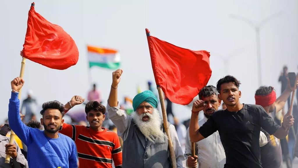 एक तरफ चल रहा है मानसून सत्र, दूसरी तरफ लगी किसानों की संसद, जंतर मंतर पर जमा होंगे 200 आंदोलनकारी 2 1675c040 9736 466b 9807 21da436754ca