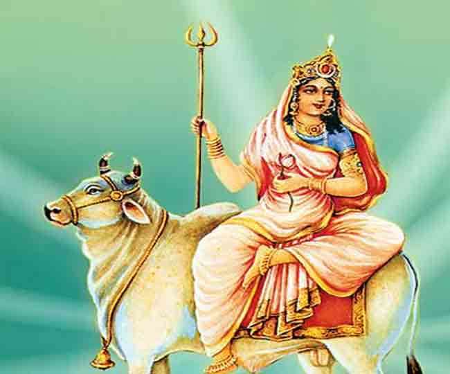 Navratri 2021 : नवरात्री की हुई शुरुआत, आज मां दुर्गा के पहले स्वरूप शैलपुत्री की हो रही है पूजा 1 17 10 2020 maa shailputri janam katha 20891150
