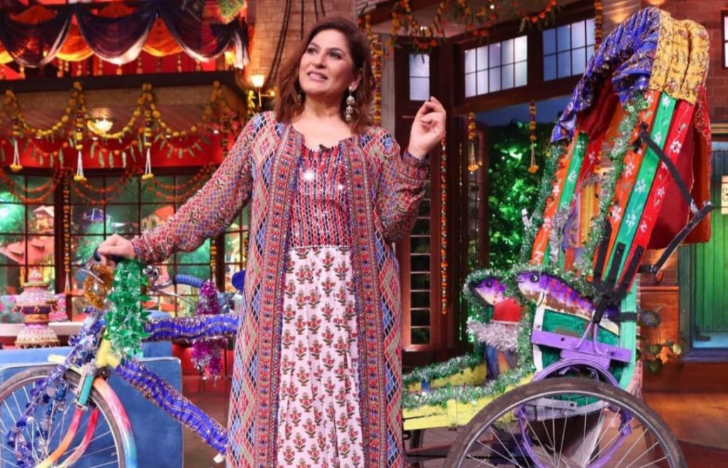 Bollywood News Updates: Katrina Kaif और Vicky Kaushal की गाड़ी की नंबर प्लेट ने लोगों का खींचा ध्यान, पढ़ें Entertainment से जुड़ी दिन भर की सभी बड़ी खबरें 7 archana poran