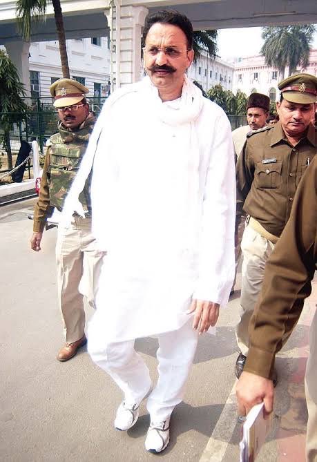 UP Election 2022: कांग्रेस अध्यक्ष, उपराष्ट्रपति, गवर्नर और जज के परिवार से आता है Mukhtar Ansari, 16 साल से जेल में बंद बाहुबली पर दर्ज है 52 मुकदमे 11 12 1