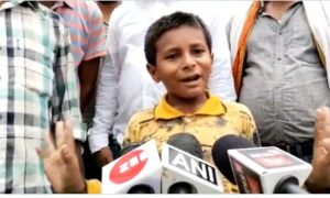 Viral Video From Bihar: क्लास 6 के सोनू ने शिक्षा व्यवस्था की खोली पोल, नीतीश कुमार से मांगी बेहतर शिक्षा