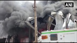 APN News Live Updates: गुजरात के गांधीनगर के फार्मा कंपनी में लगी भीषण आग, दमकल की 10 गाड़ियां मौके पर